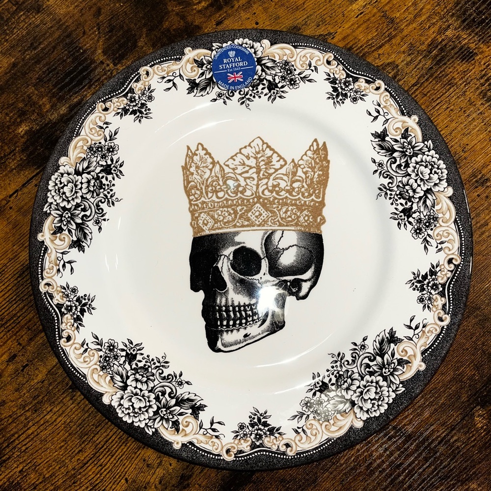 NEW Royal Stafford Skull & Crown Dinner Plates Set of 5